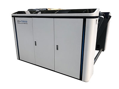 Máquina automática para fabricação de sacos de papel kraft com aba e alças torcidas/chatas